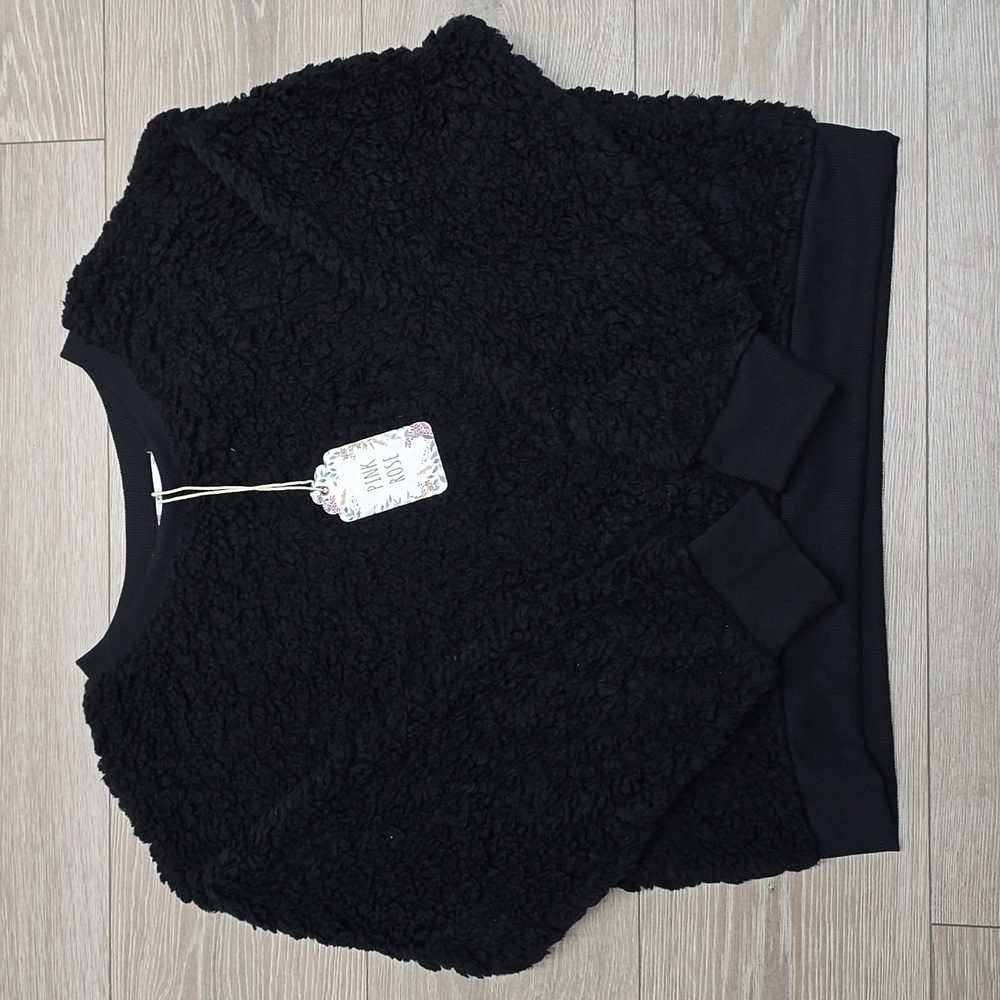 Pink Rose Black Fluffy Shirt size Large NWT